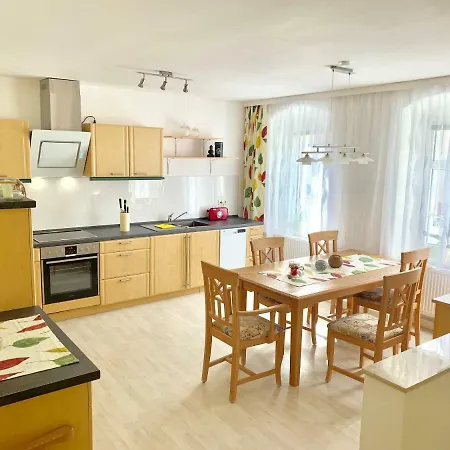 1 Apartment